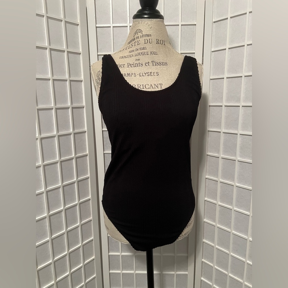 NEW WITH TAGS Old Navy Black Women Swim One Piece
